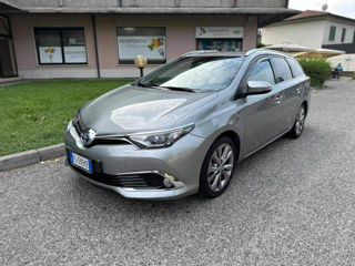 Toyota Auris foto 1