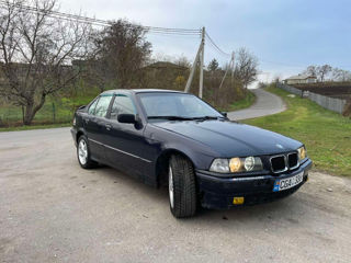 BMW 3 Series foto 4