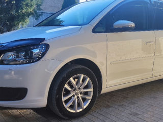 Volkswagen Touran фото 4