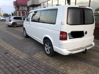 Volkswagen Caravelle foto 4