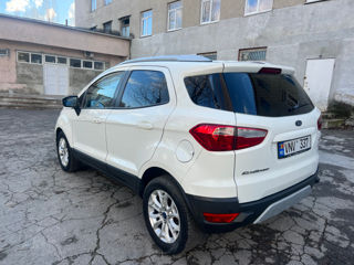 Ford EcoSport foto 2