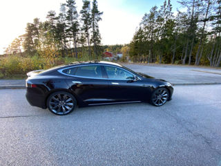 Tesla Model S foto 4