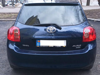 Toyota Auris foto 2