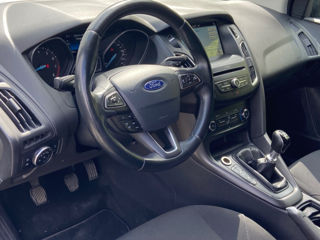 Ford Focus foto 8