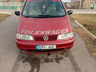 Volkswagen Sharan foto 2