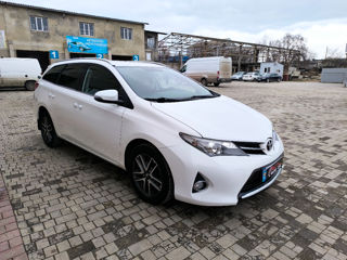 Toyota Auris foto 3