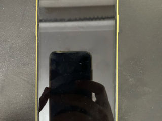 iPhone 11 galben foto 6