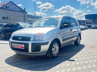 Ford Fusion фото 0