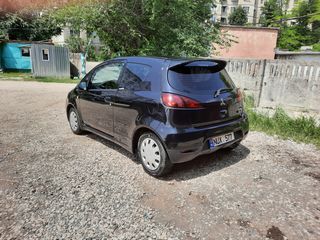 Mitsubishi Colt foto 7