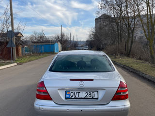 Mercedes E-Class foto 6