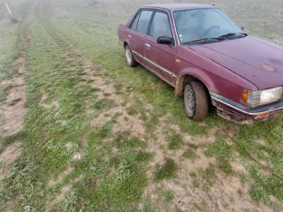 Mazda 323 foto 4