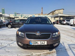 Skoda Octavia foto 2