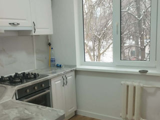 3-комн. кв., 60 м², 3/5 эт.