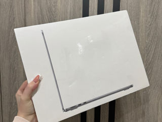 MacBook Air 13.6-inch