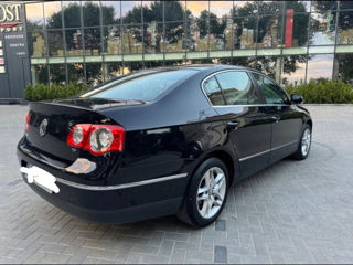 Volkswagen Passat foto 6