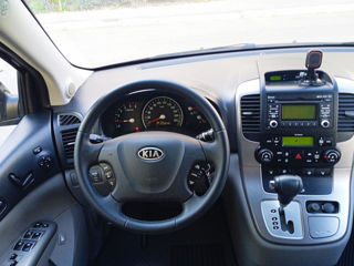 KIA Carnival foto 3