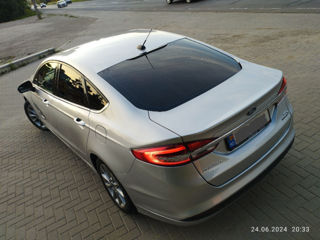 Ford Fusion foto 7