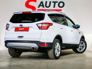 Ford Kuga foto 2