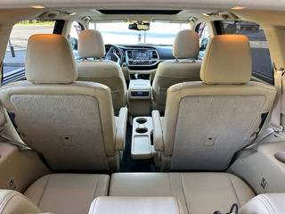 Toyota Highlander foto 6