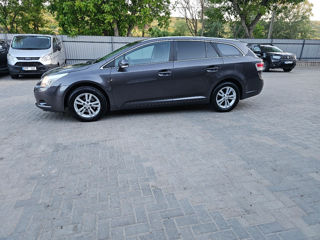 Toyota Avensis, 2011