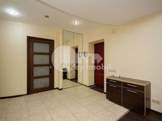 Apartament cu 4 camere, 140 m², Centru, Chișinău foto 18