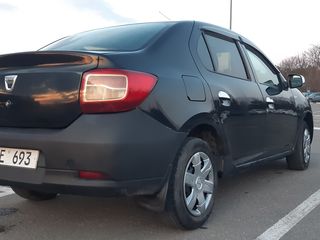 Dacia Logan foto 2