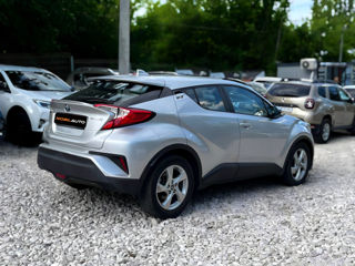 Toyota C-HR foto 5