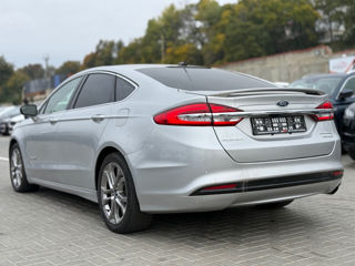 Ford Fusion foto 4