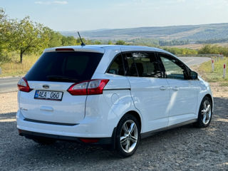 Ford Grand C-MAX foto 4