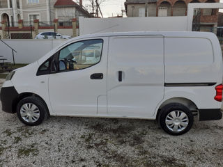 Nissan NV200 foto 2