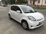 Daihatsu Sirion foto 2