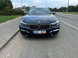 BMW 7 Series foto 2