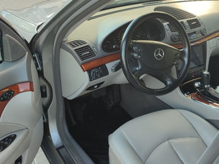 Mercedes E-Class foto 2