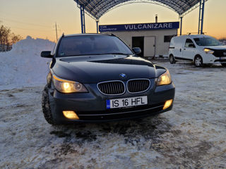 BMW 5 Series foto 10