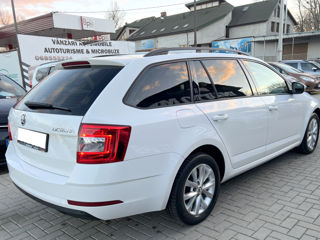 Skoda Octavia foto 3