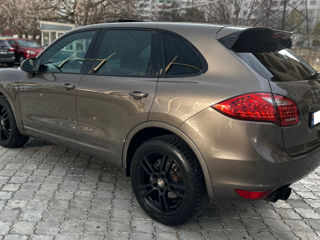 Porsche Cayenne foto 5