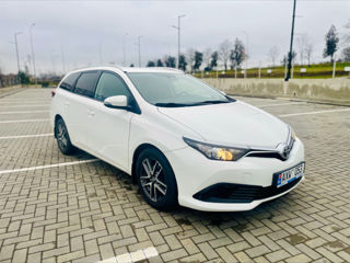 Toyota Auris foto 4