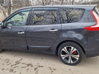 Renault Grand Scenic foto 5