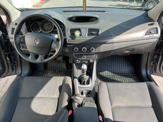 Renault Megane foto 8