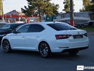 Skoda Superb foto 5