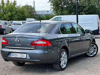 Skoda Superb foto 4