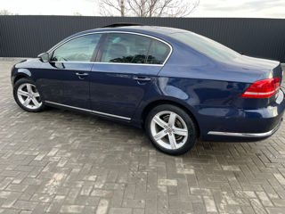 Volkswagen Passat foto 3