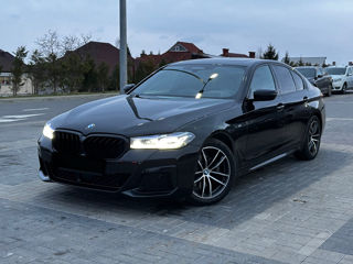 BMW 5 Series foto 2