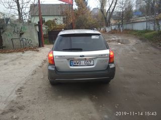 Subaru Outback foto 2