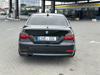 BMW 5 Series foto 2