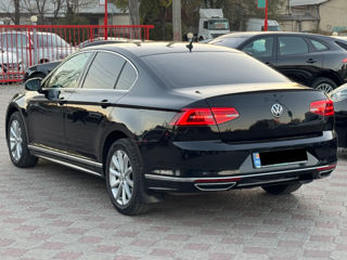 Volkswagen Passat foto 3