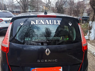 Renault Grand Scenic foto 2