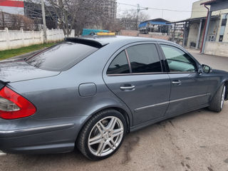 Mercedes E-Class foto 9