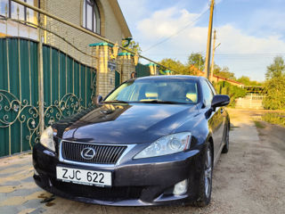 Lexus IS Series