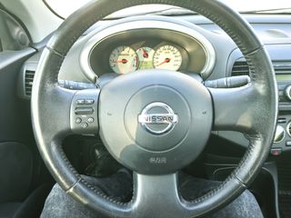 Nissan Micra foto 9